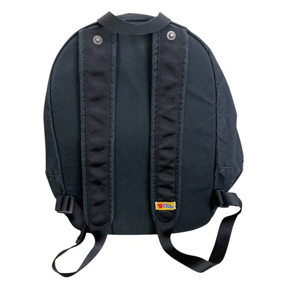 Fjallraven Vardag Backpack Black Outdoors School Daypack Handle Pockets Zippers - Picture 2 of 10
